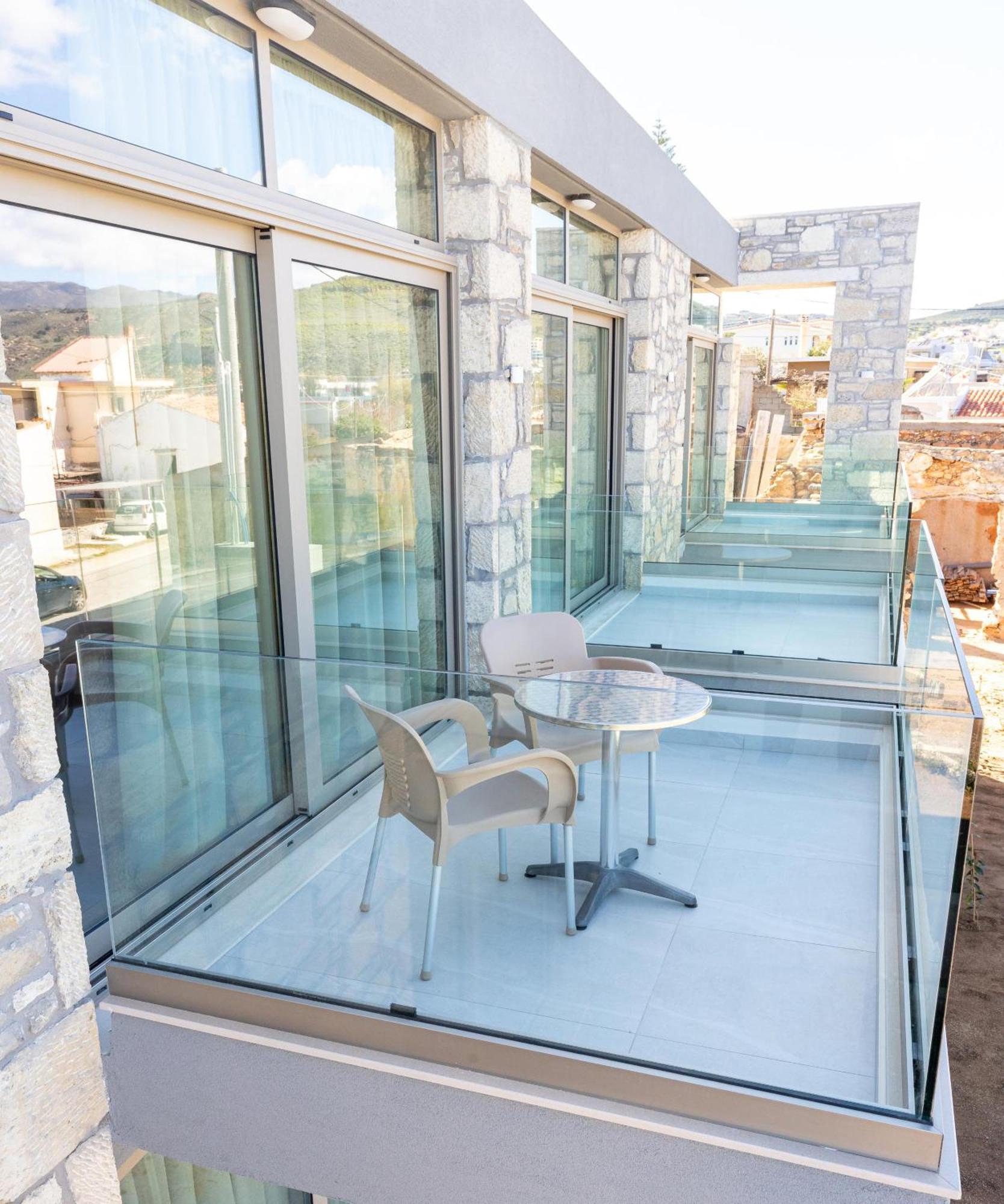 Achatis Apartments With Sea View Kolymbari Exterior photo