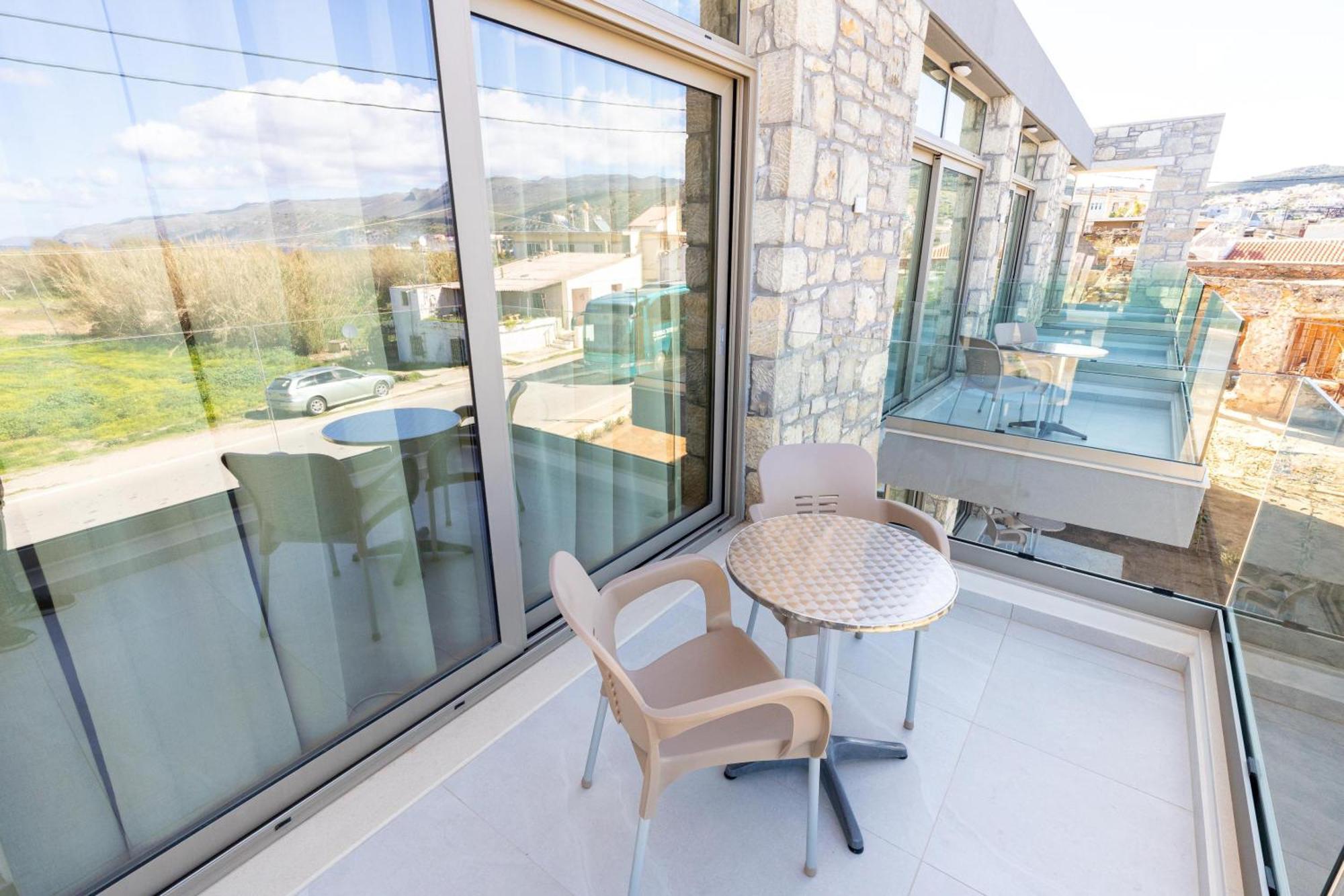 Achatis Apartments With Sea View Kolymbari Exterior photo
