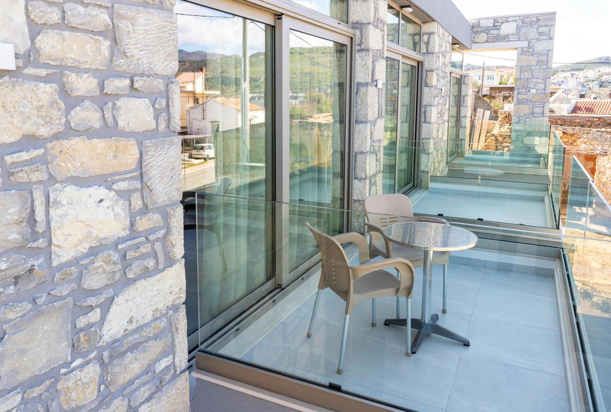 Achatis Apartments With Sea View Kolymbari Exterior photo