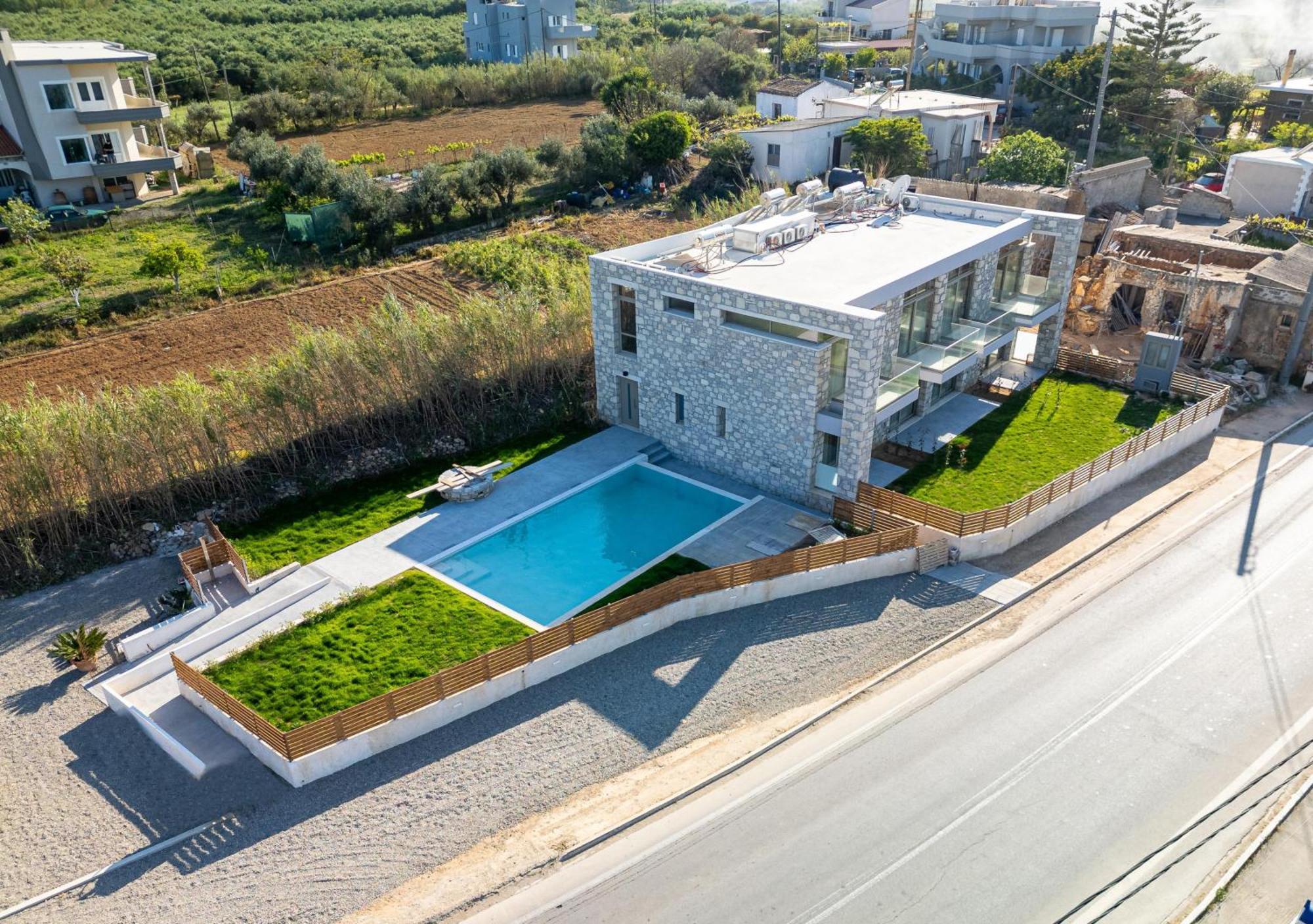 Achatis Apartments With Sea View Kolymbari Exterior photo