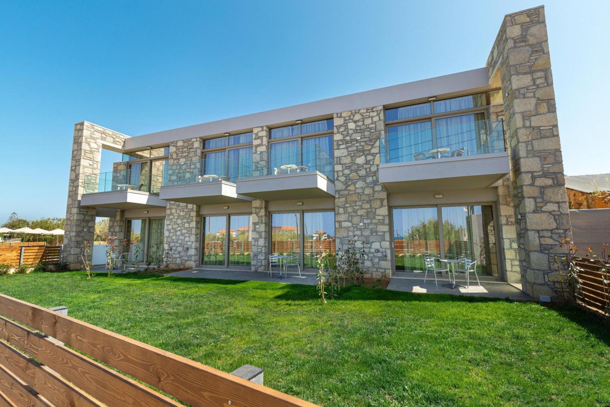 Achatis Apartments With Sea View Kolymbari Exterior photo