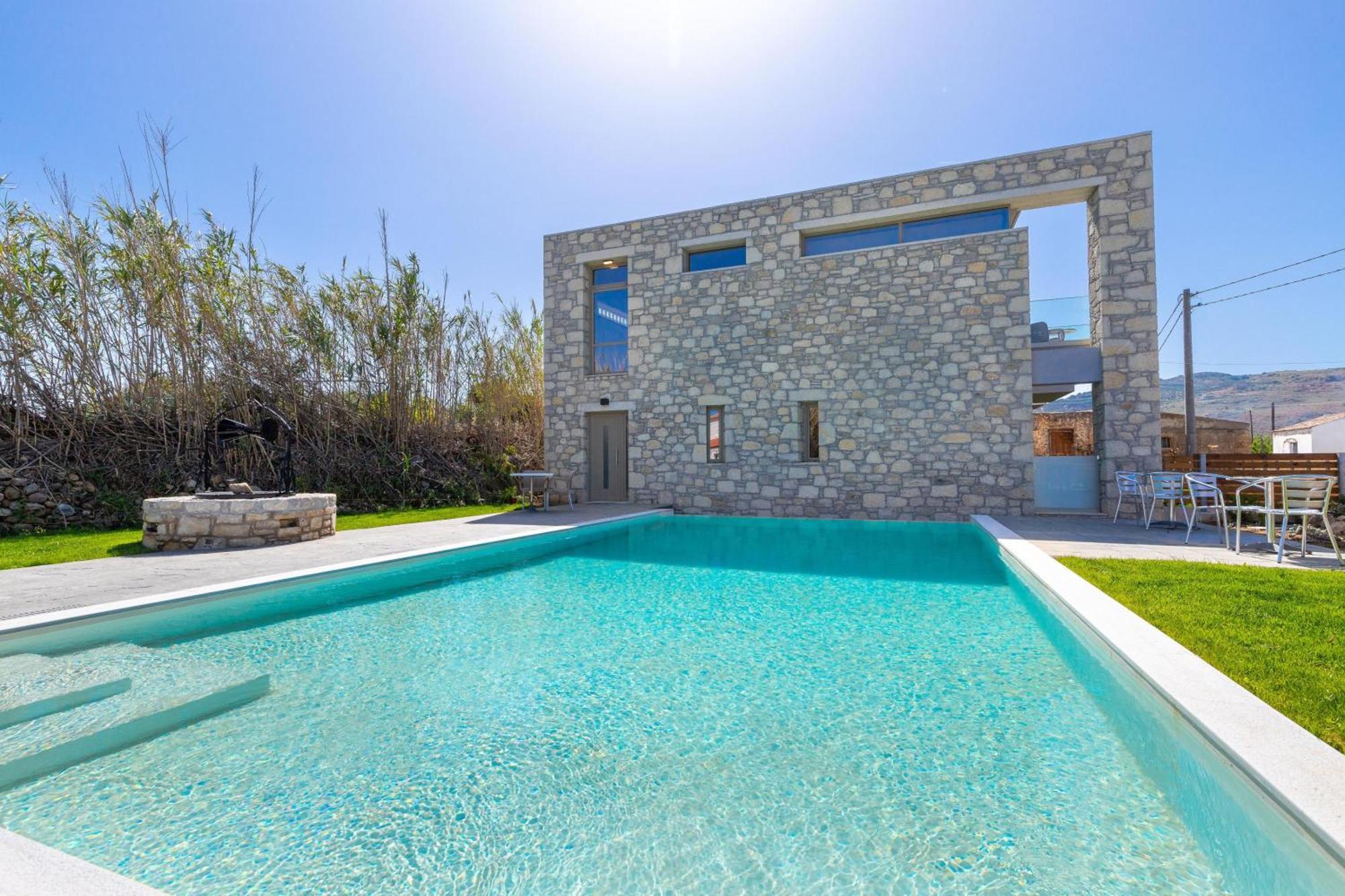 Achatis Apartments With Sea View Kolymbari Exterior photo